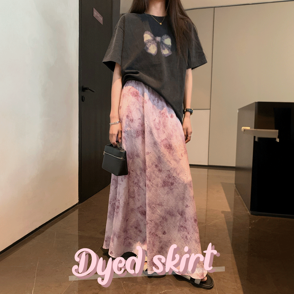 Dyed skirt